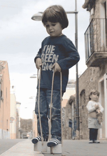 ideas para regalar en Navidad zancos