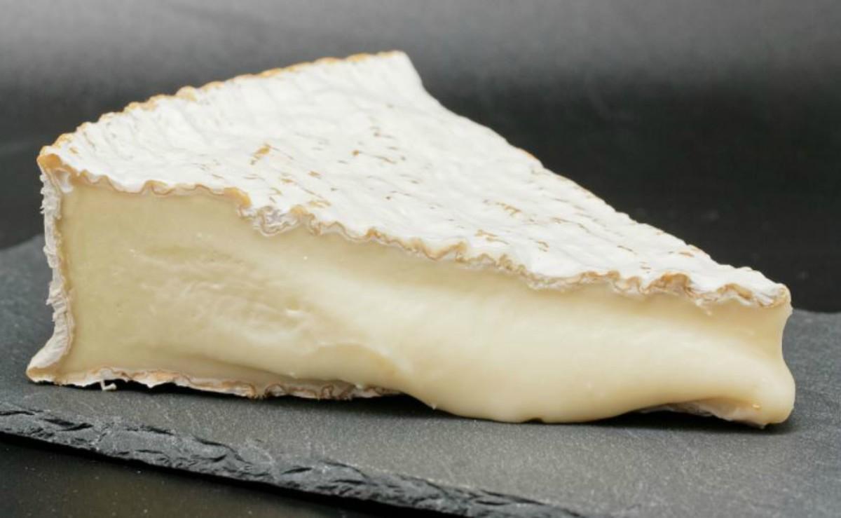 como-comer-queso-brie.jpg