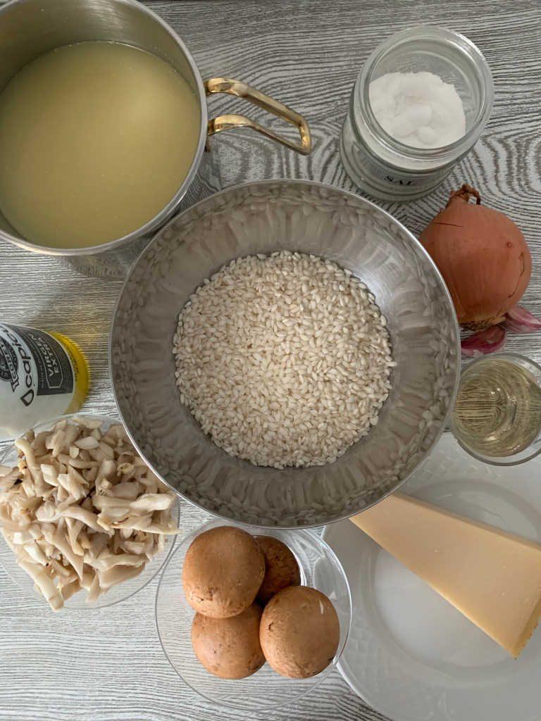 Ingredientes para preparar risotto de setas