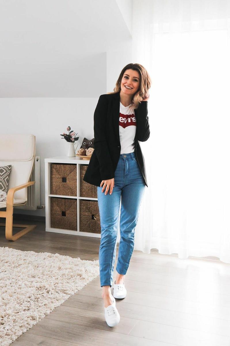 *10 Edgy-Sweet Outfit Combos Thatll Have You Turning Heads