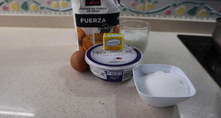 Ingredientes necesarios para hacer brioche de mascarpone