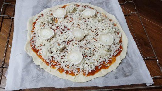 Pizza 4 quesos con mermelada de tomate. Patricienta Cook (6)