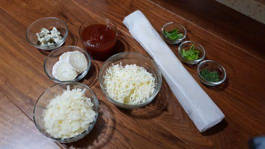 Pizza 4 quesos con mermelada de tomate (5)