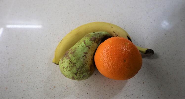 Ingredientes necesarios para hacer compota de frutas con Mambo