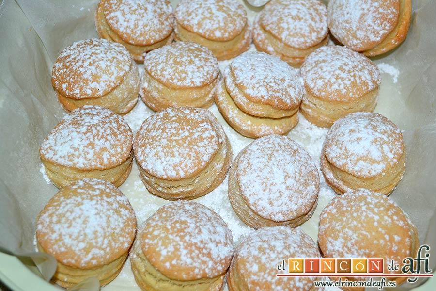 Pasteles rellenos de carne de membrillo, guardar en recipiente hermético