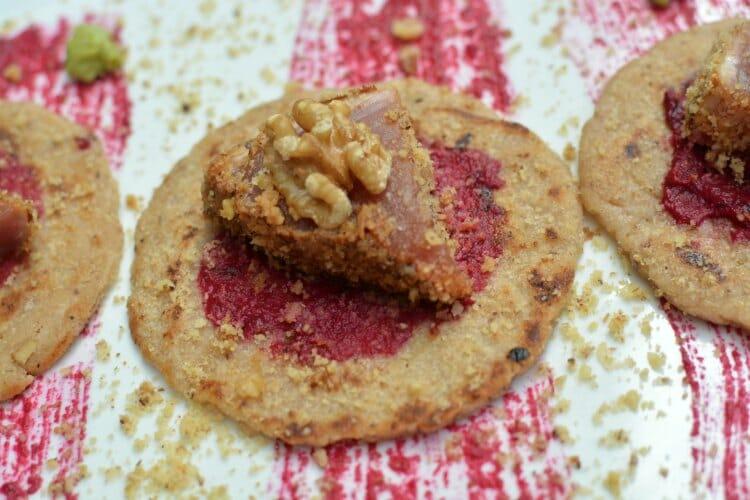 Tortillas De Neuces Y Maiz Con Tataki De Atun Rojo 11