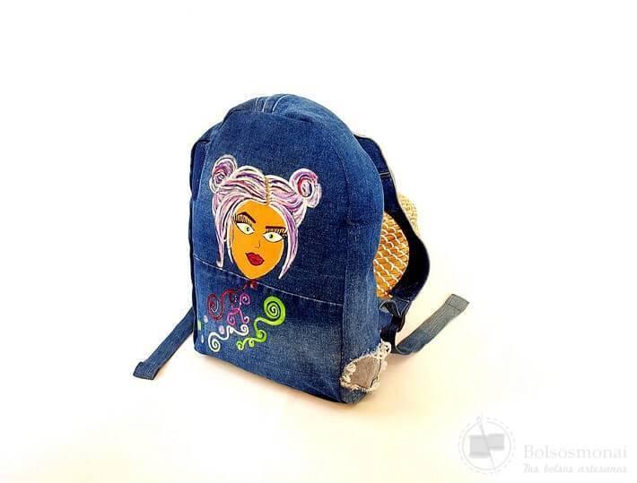 Mochila denim azul upcycling
