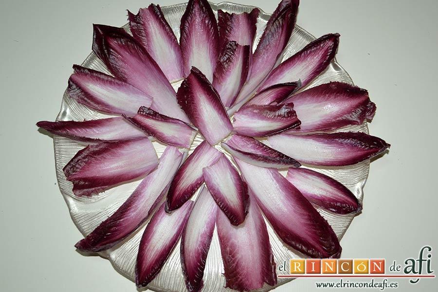 Paté de quesos, ensalada de endivias