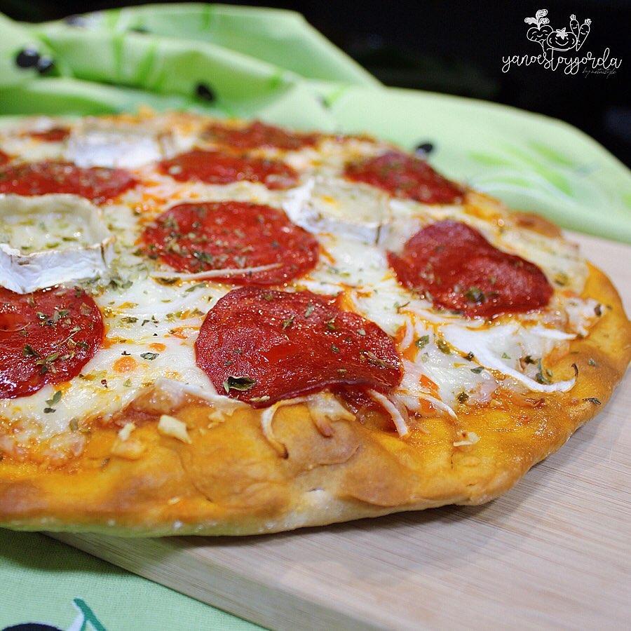 PIZZA FAMILIAR DE TRIGO INTEGRAL MASA CLÁSICA CON PEPPERONI