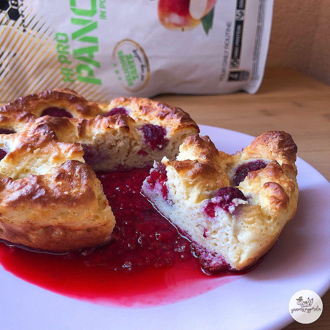 Cheesecake de manzana y frambuesas
