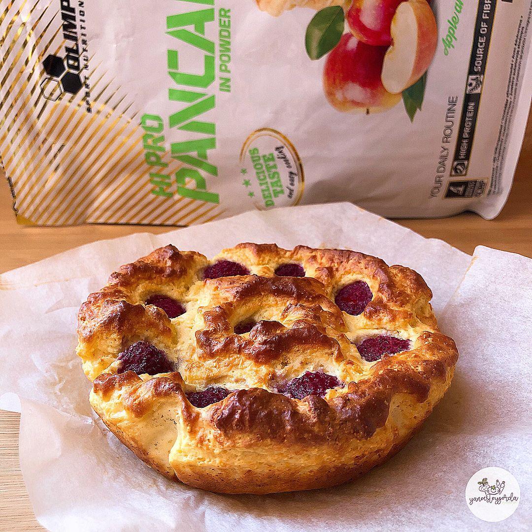 Cheesecake de manzana y frambuesas