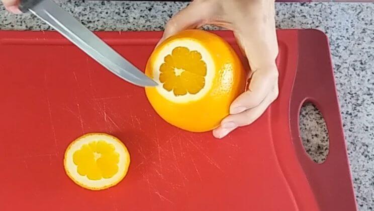 Como pelar una naranja a gajos
