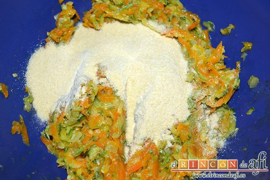 Albóndigas de verduras, añadir el pan rallado