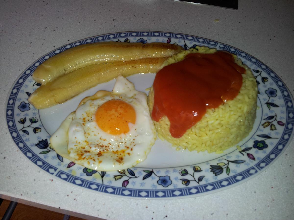 Arroz a la cubana con plátano