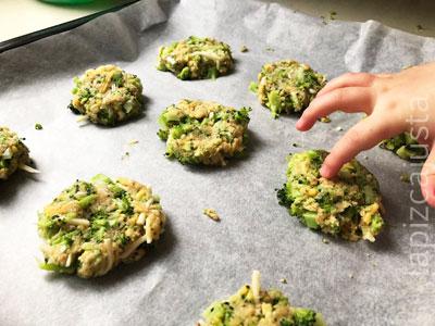 nuggets de brócoli listos para hornear