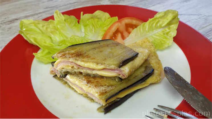 Sándwich mixto de berenjena