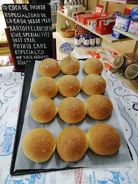 450px-Coca_Patata_Valldemosa_Mallorca-20