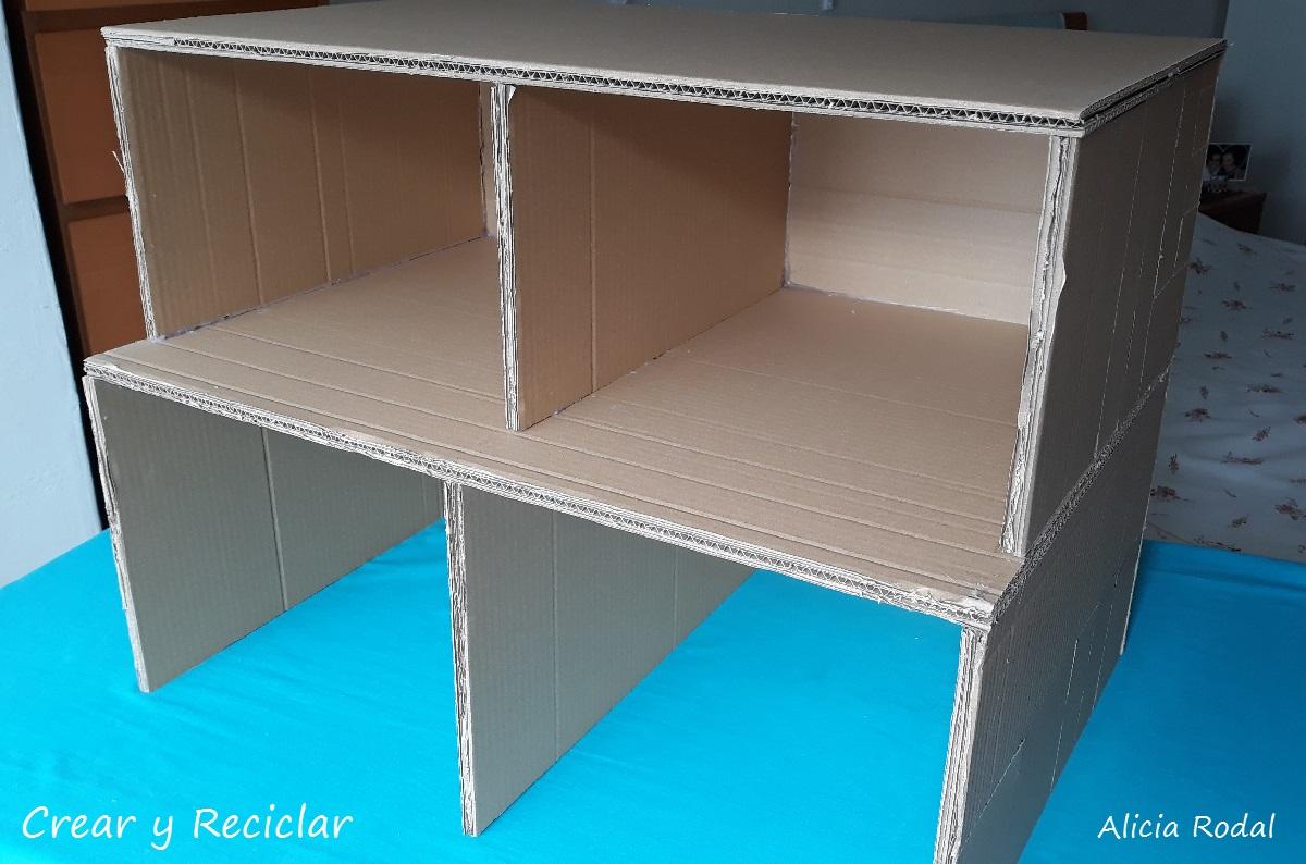 Como hacer muebles, organizadores, repisas y cajones de cartón, para tener tu ropa, materiales y demás objetos, bien organizados en el armario. 