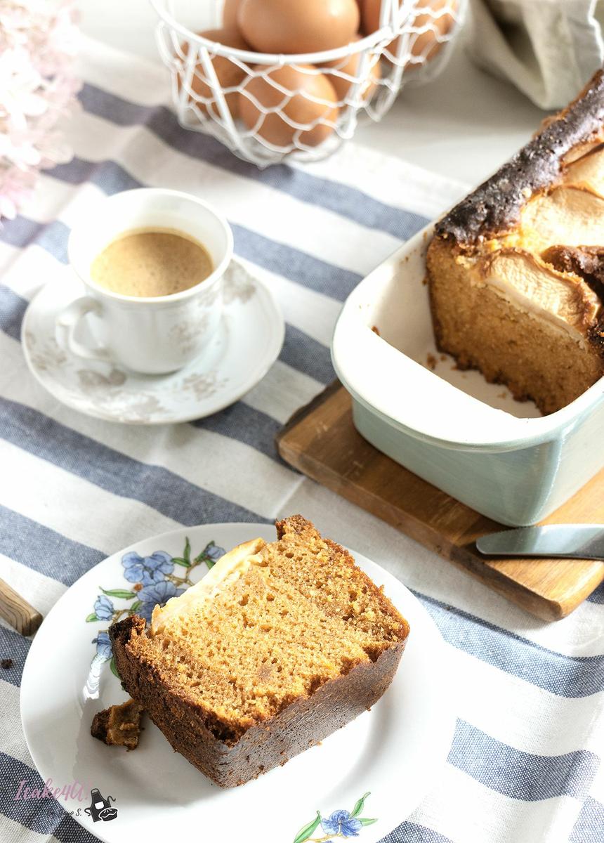 Plum Cake de Espelta, Azahar y Manzana