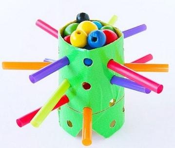 juguete con material reciclado