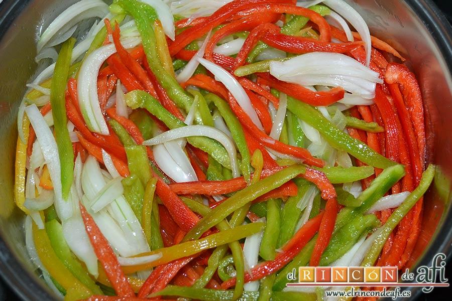 Pimentada, remover bien y dejar pochar