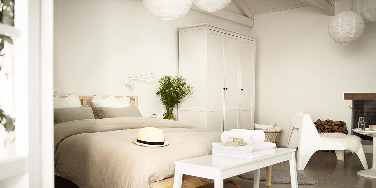 Dormitorio en blanco