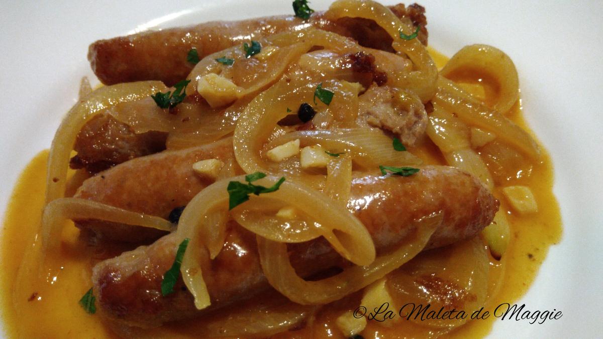 salchichas al vino blanco