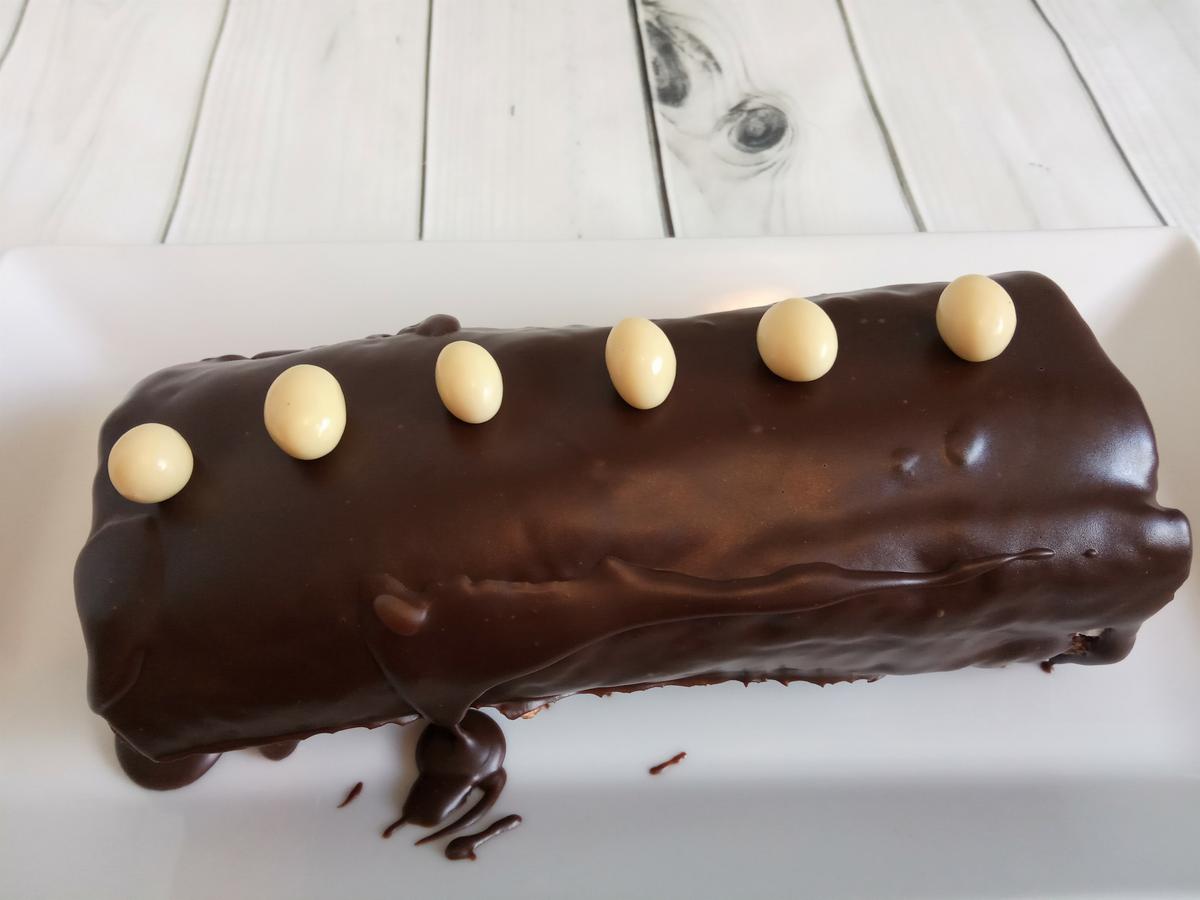 Vista lateral brazo de chocolate