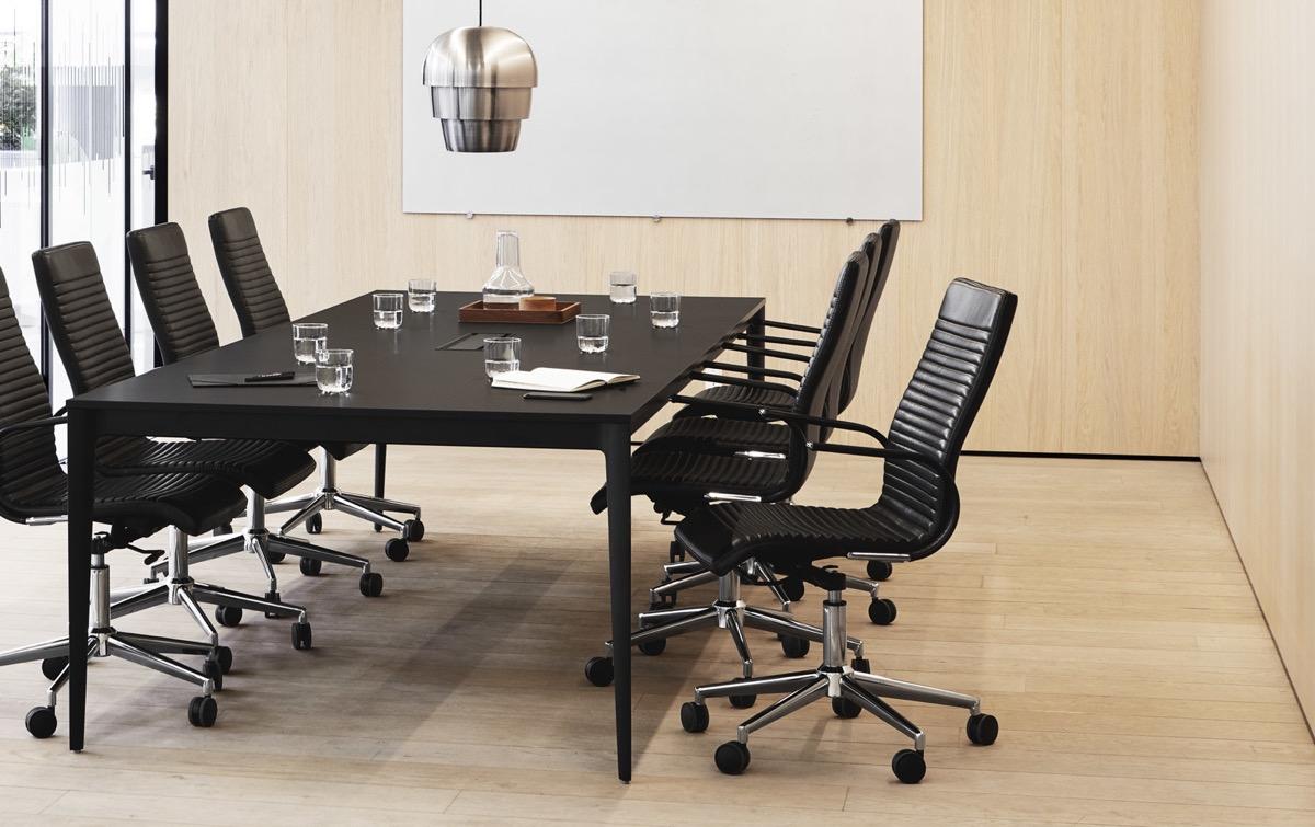 silla de oficina en casa