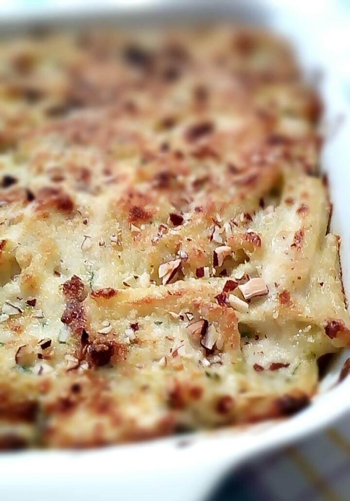 Macarrones gratinados con bechamel y bacon - Casarecce al forno con pancetta e zucchine - Pasta bake recipe bacon and cheese