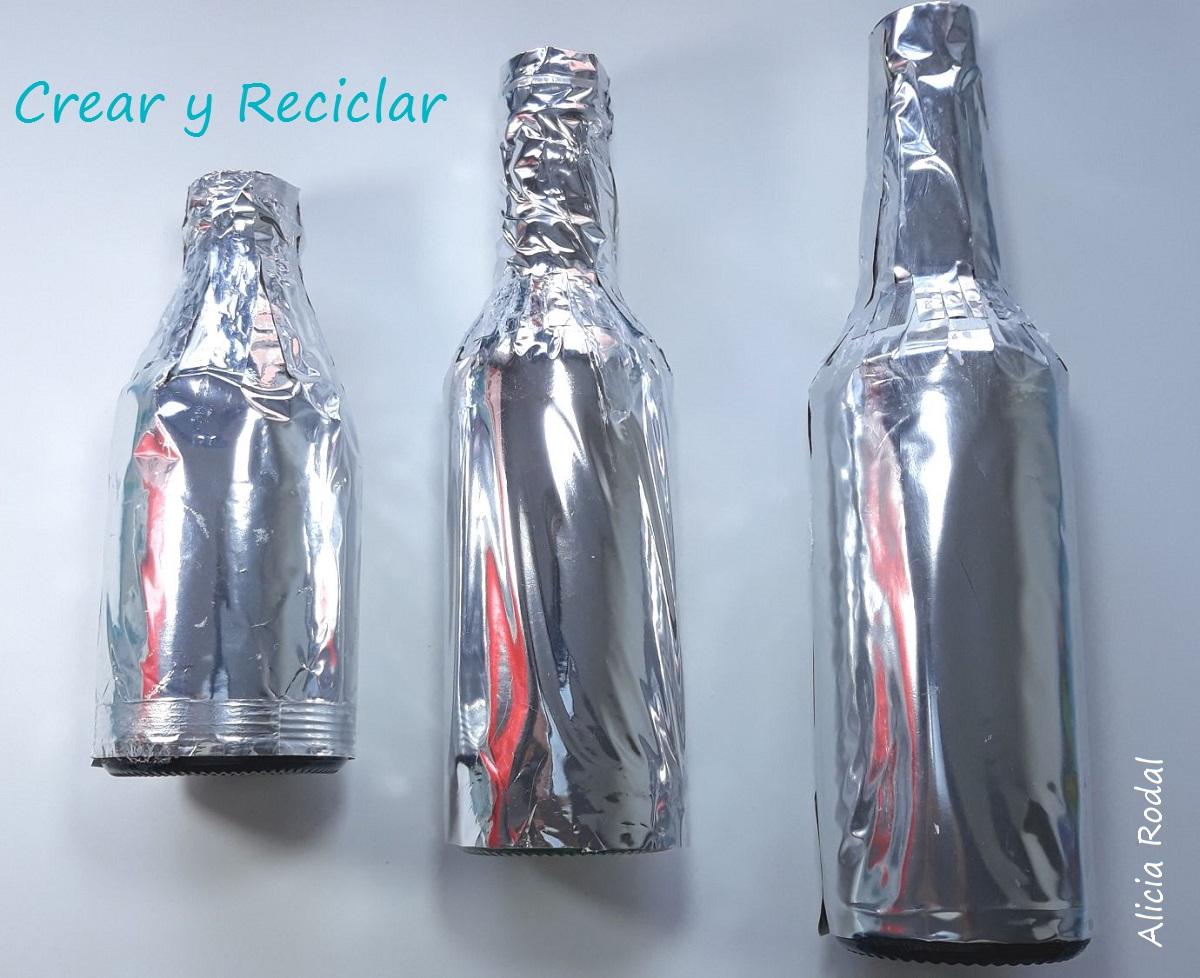 Cómo decorar envases, frascos o botellas de vidrio, de una manera fácil y divertida, para hacer en familia y con materiales reciclados.