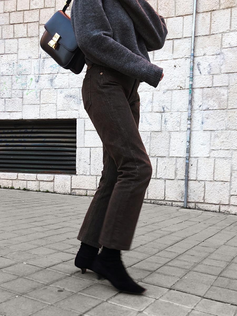 Trini | Balenciaga sweater Levis jeans