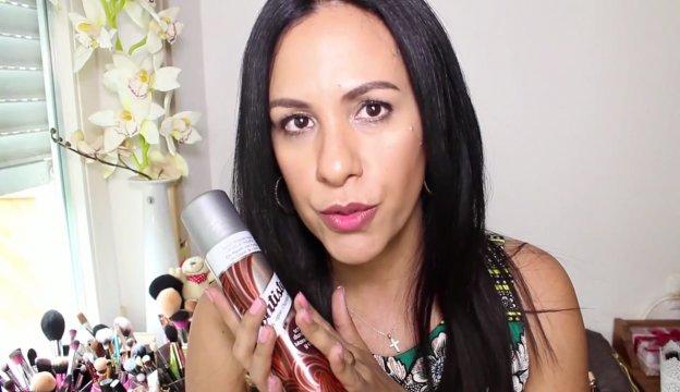 Cómo ocultar las canas a corto plazo con spray