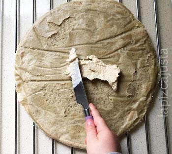 preparar la pizza con base de quinoa