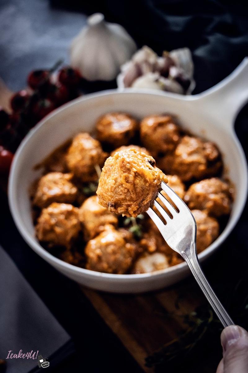 Albóndigas en salsa española