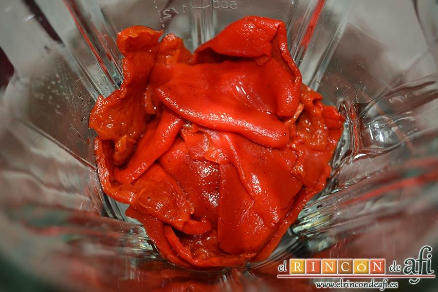 Paté de pimientos, ponerlos en un vaso americano