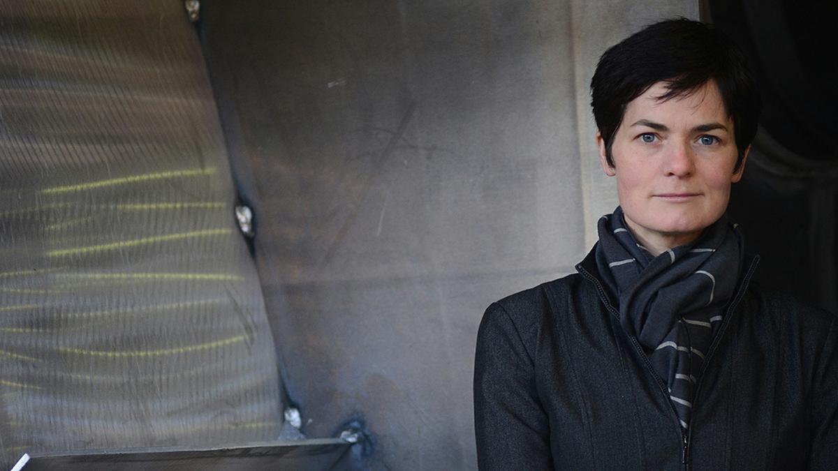 ellen-macarthur-circular-economy-architects-designers_dezeen_1704-podcast-moda-sostenible 