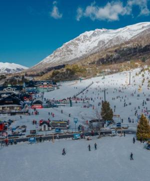 cerro catedral es el principal centro de ski