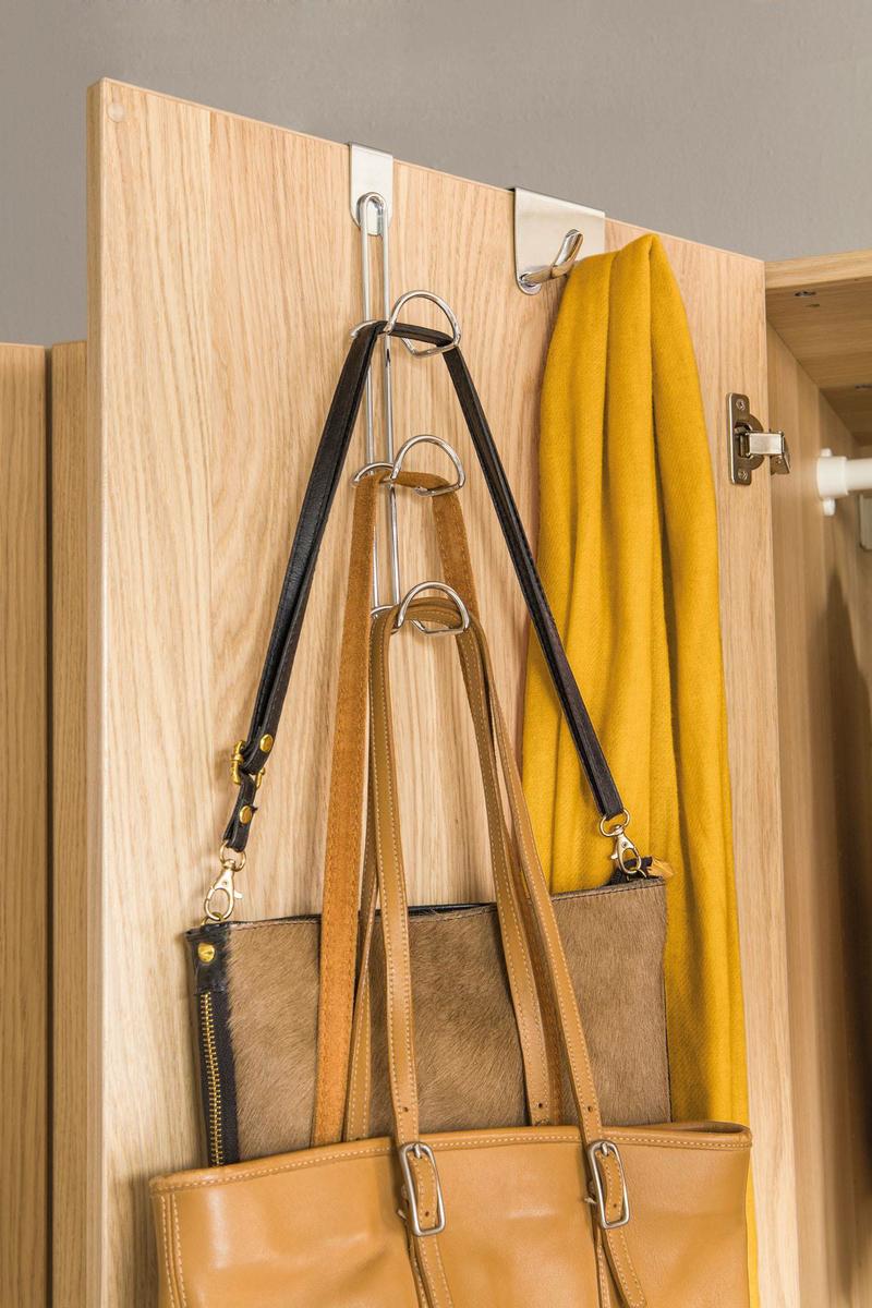 Ganchos en puertas. Vía ElMueble.