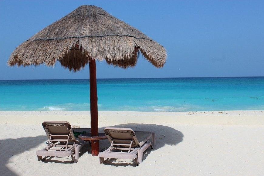 Tumbonas en Playa de Cancún
