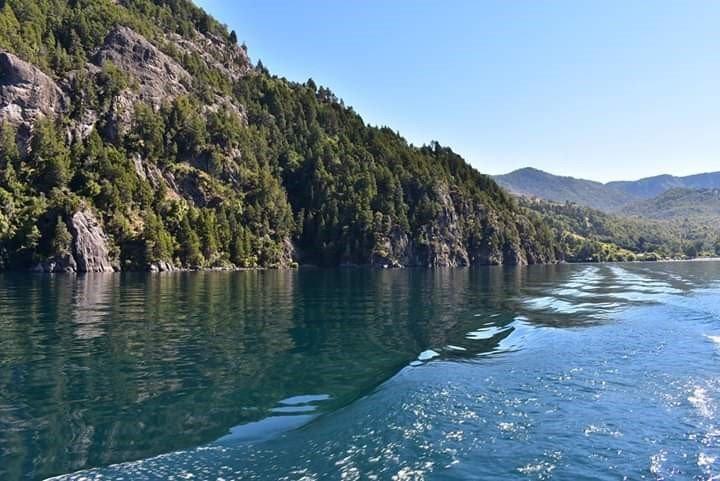 lago lacar en san martin de los andes ruta de los 7 lagos