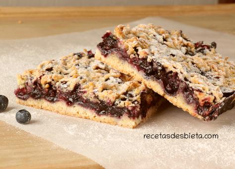 tarta rallada con arándanos