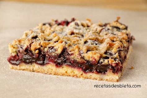 tarta rallada con arándanos