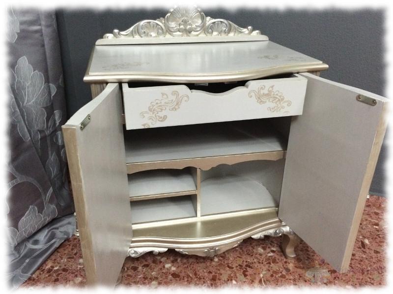 Mesita de noche reciclada. Resultado final.