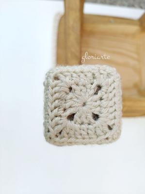 Funda en crochet para patas de sillas y mesas 