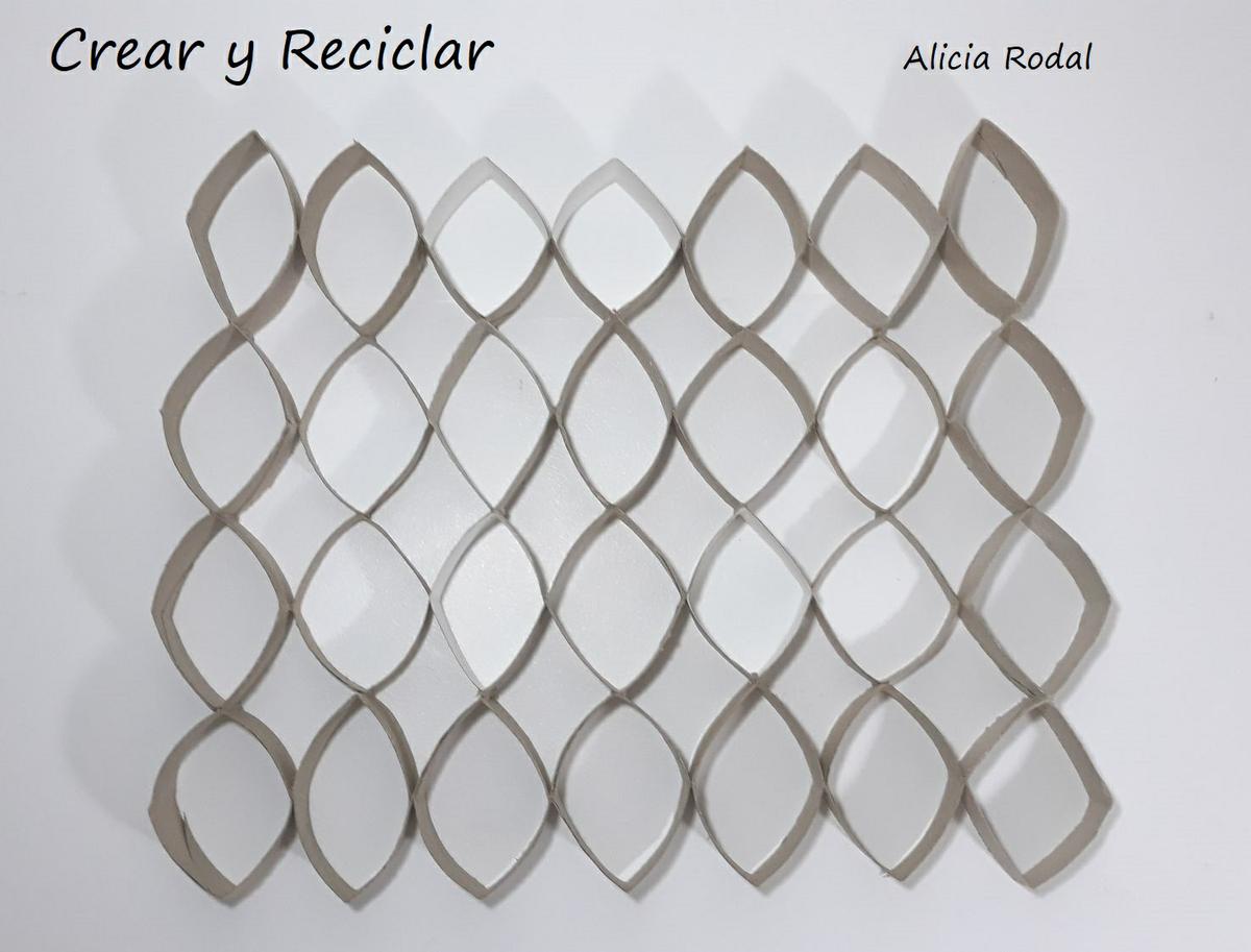 Cómo hacer un soporte para el móvil celular y una base para el portátil o laptop con tubos de cartón de papel de baño. Fácil, sencillo, rápido, económico, práctico y funcional. 