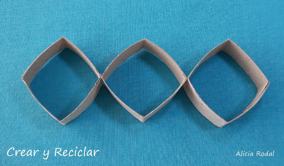 Cómo hacer un soporte para el móvil celular y una base para el portátil o laptop con tubos de cartón de papel de baño. Fácil, sencillo, rápido, económico, práctico y funcional. 