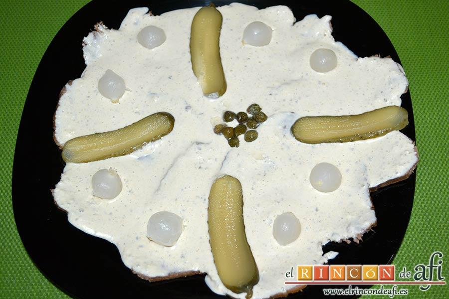 Vitello tonnato o redondo de ternera con mayonesa de atún, sugerencia de presentación