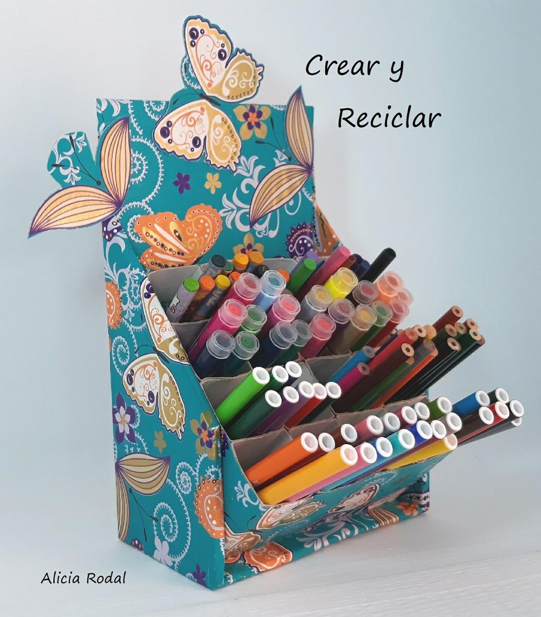 Organizador de escritorio con TUBOS DE CARTÓN del papel higiénico SÚPER FÁCIL. Cómo hacer un organizador de escritorio con tubos de cartón de papel de baño. Fácil, sencillo, rápido, económico, práctico y funcional. 