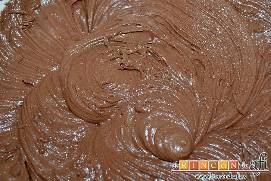 Bica bicolor, mezclar hasta integrar